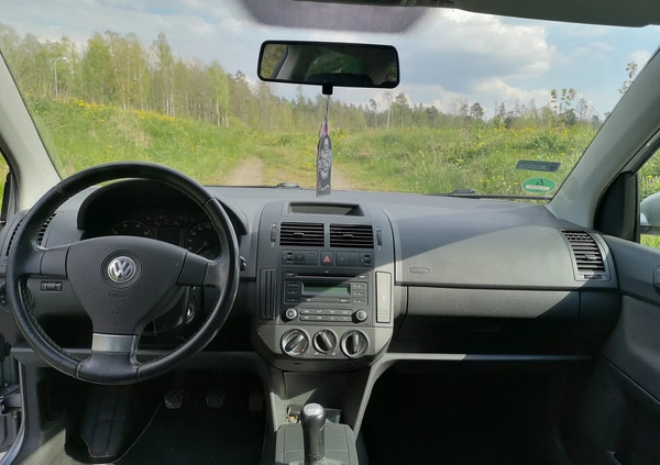 Volkswagen Polo cena 10700 przebieg: 146000, rok produkcji 2009 z Olsztyn małe 56